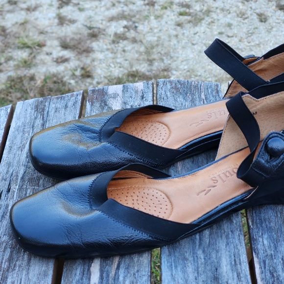 Gentle Souls Kenneth Cole Leather Mary Jane Flats Shoes 8.5 - Picture 8 of 9